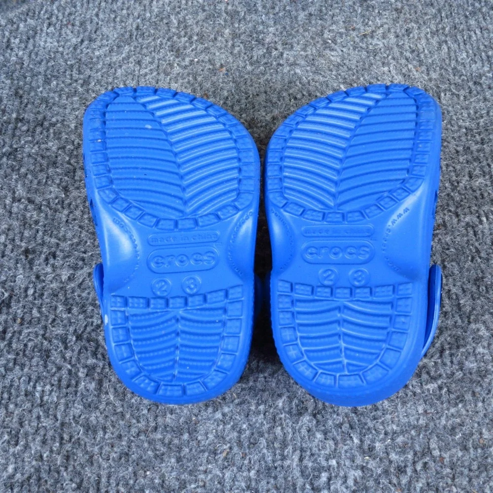 Crocs Classic Clog Baby Shoes Size 2/3 Infant Water Play Outdoor Blue Synthetic